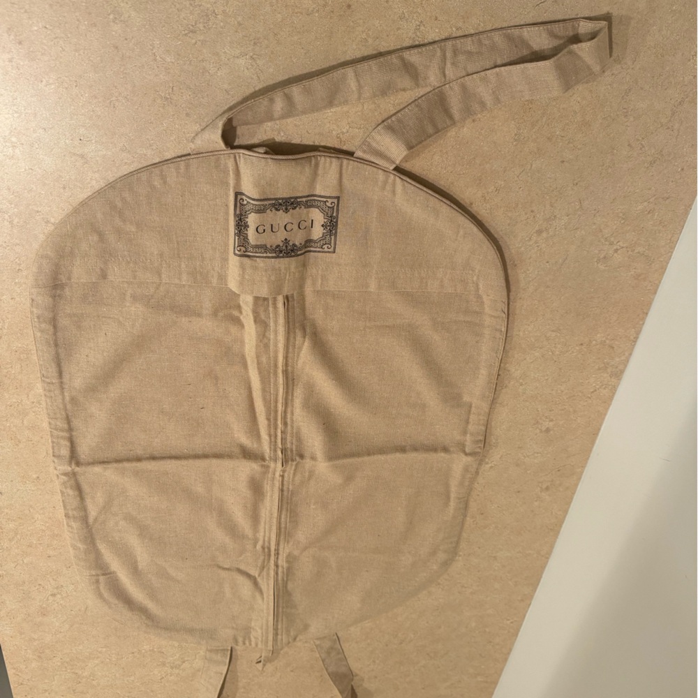 Gucci Beige Travel Garment Bag - Picture 2 of 4